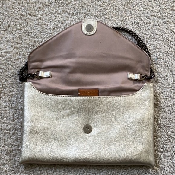 Jcrew gold envelope clutch with strap. - Picture 2 of 4